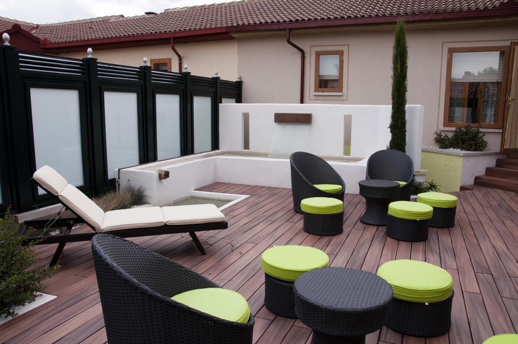 Hospederia Gemma Hotel La Lastrilla Bagian luar foto