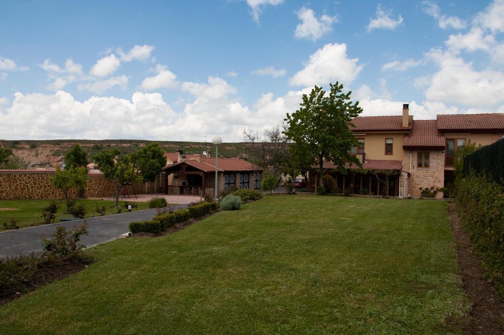Hospederia Gemma Hotel La Lastrilla Bagian luar foto